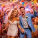 découvrez 10 chansons kitsch incontournables pour apporter fun et énergie à votre soirée de mariage, garantissant une ambiance festive et mémorable pour tous vos invités.