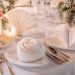 découvrez des astuces de pliage de serviettes élégantes pour sublimer votre décoration de mariage et impressionner vos invités avec style et créativité.